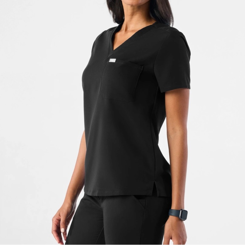 Figs Catrina one pocket scrub top